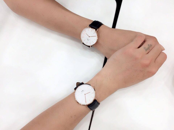 Không ngần ngại thể hiện tình cảm công khai, những bức hình của Thanh Liêm và bạn gái không khỏi khiến những bạn trẻ cùng chung giới tính với họ phát cuồng vì ghen tỵ. Ảnh: FBNV.