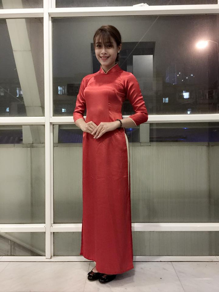 Giảm cân thần thánh, Mỹ Anh chưa kịp vui, hãnh diện về bản thân thì đã phải chịu khá nhiều lời đồn đoán không hay về bản thân mình. Số đo ba vòng 86-64-91 giúp thân hình Mỹ Anh thon gọn, sexy, khác hẳn trước đây nên cô bị nhiều bạn bè, dân mạng nghi ngờ làm phẫu thuật thẩm mỹ.