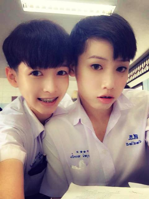 Woe Jade với kiểu tóc ngắn được nhận xét là giống như một cô nàng tomboy đáng yêu.