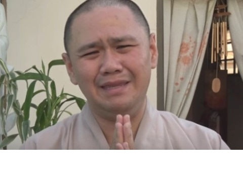 Nhiều người đã bình luận phía dưới đăng tải của hoa hậu Thu Hoài, theo đó có ý kiến cho rằng Minh Béo ấu dâm đúng là "ngựa quen đường cũ", không biết hối lỗi và ăn năn. Chỉ mới chịu án phạt tù bên Mỹ, Minh Béo về Việt Nam đã ngay lập tức tìm kiếm những "đối tượng" mới.