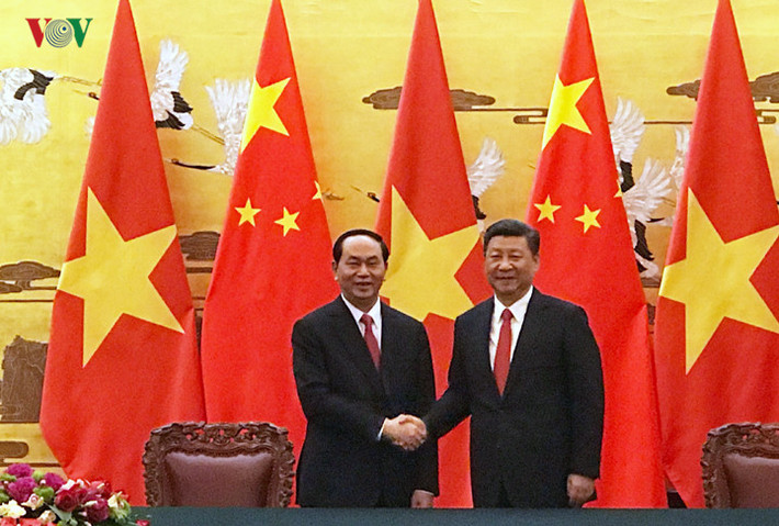 Chủ tịch nước đề nghị hai bên thực hiện nghiêm túc nhận thức chung, các thỏa thuận, cam kết đã ký kết, nhất là Thỏa thuận về những nguyên tắc cơ bản chỉ đạo giải quyết vấn đề trên biển; kiểm soát tốt bất đồng, không có các hành động làm phức tạp và mở rộng tranh chấp.