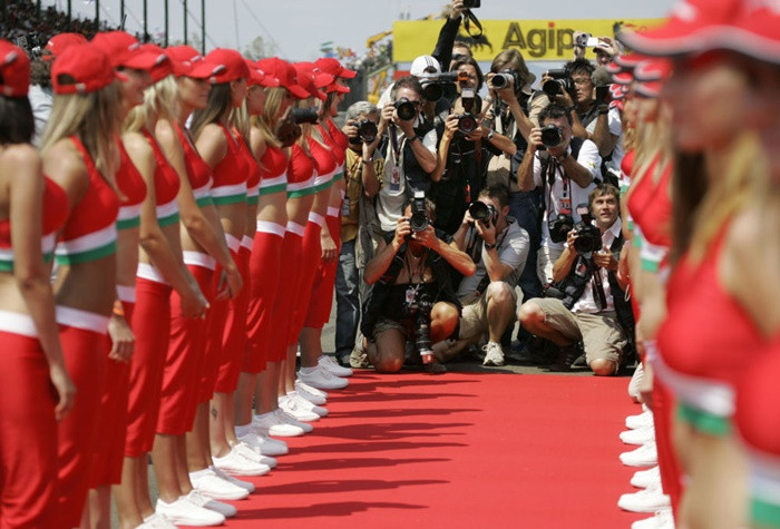 Các nhiếp ảnh gia tác nghiệp tại đường đua F1 Hungary.