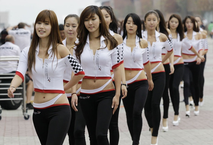 Người mẫu trên đường đua F1 Hàn Quốc.