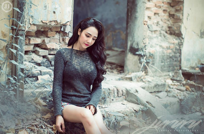 Trần Nguyễn Bảo Lộc có nickname là July Trần. Cô bạn hiện đang theo đuổi công việc của một người mẫu ảnh, thường xuyên nhận lời mời hợp tác từ các nhiếp ảnh gia từ nghiệp dư tới chuyên nghiệp.