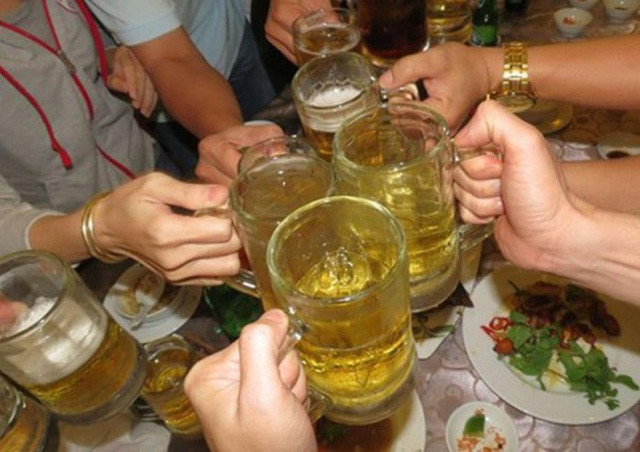 Nghị định số 100/2019/NĐ-CP quy định xử phạt vi phạm hành chính trong lĩnh vực giao thông đường bộ và đường sắt có hiệu lực từ 1/1/2020. So với Nghị định 46/2016/NĐ-CP, Nghị định 100 có nhiều điểm mới. Trong đó, bổ sung hành vi vi phạm quy định về nồng độ cồn đối với người điều khiển xe đạp, xe thô sơ.