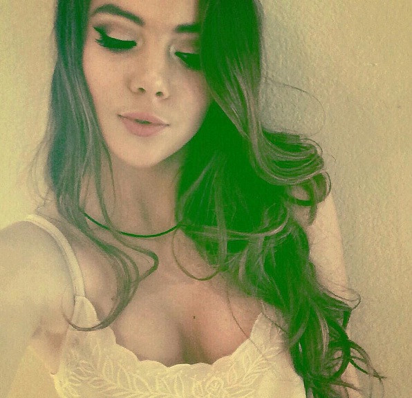 Trên trang Instagram của McKayla thời gian gần đây liên tục được cô nàng đăng tải những bức ảnh xinh đẹp và gợi cảm khiến người xem xao xuyến. Mặc dù trong các kỳ thi trước McKayla đã nổi tiếng nhờ gương mặt yêu kiều, nhưng có lẽ người hâm mộ sẽ không thể tin sự thay đổi ngoại hình nhanh chóng của cô nàng trong vài năm trở lại đây.
