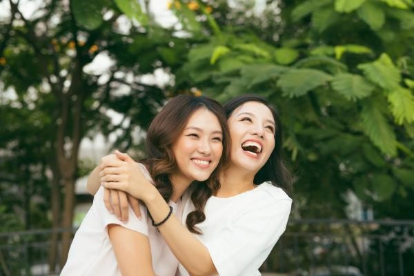 Giấc mơ này sẽ báo hiệu tương lai rộng mở, cuộc đời sang trang ai cũng ao ước được mơ mỗi ngày. Đồng thời, giấc mơ này là điềm báo vô cùng may mắn dành cho gia đình bạn nhé. Nhất định gia đình bạn sẽ gặp nhiều điềm thịnh vượng, phát tài, gia đình vui vẻ. Còn bạn gặp nhiều thuận lợi trong cuộc sống. (Thông tin trong bài chỉ mang tính tham khảo).