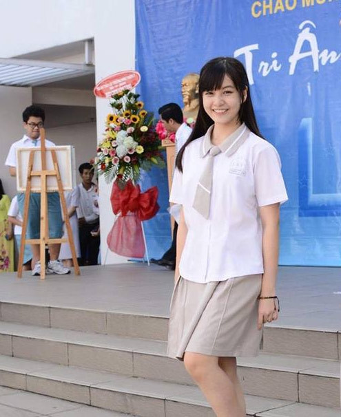 Mới 16 tuổi nhưng đã trở thành đại diện của Việt Nam tham dự Diễn đàn lãnh đạo trẻ thế giới 2016, cô nữ sinh Nguyễn Lâm Thảo Tâm đã khiến nhiều bậc đàn anh, đàn chị phải ngả mũ thán phục. Tuy rất tự tin và chững chạc nhưng đằng sau vẻ ngoài xinh xắn, dịu dàng và nụ cười trong sáng của Thảo Tâm là một con người, cá tính rất thú vị.