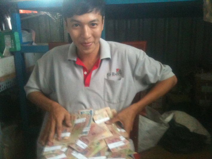 Nghi can Nguyễn Hải Dương được coi là kẻ chủ mưu vụ thảm sát với ý đồ chiếm đoạt tài sản. Dương từng là người làm việc trong gia đình ông Mỹ, có thu nhập ổn định, được gia đình nhà chủ là đại gia ngành gỗ rất yêu quý. Thậm chí, Dương còn từng có tình cảm với Lê Ánh Linh, 22 tuổi, rất xinh đẹp, là con gái ông Mỹ.
