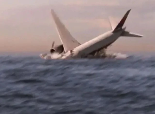 Tháng 10/2018: Nhà địa chất học John Guo tin rằng ông đã tìm thấy mảnh vỡ MH370 sau khi xác định được một đoạn “cây đổ” dài 600 m, cho thấy một chiếc máy bay phản lực từng xuất hiện trên chế độ xem vệ tinh của Google Map.