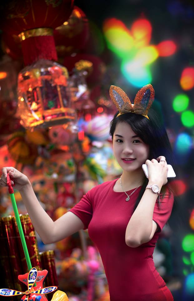Phương Nhung cũng từng để lại không ít ấn tượng, trở thành thí sinh nổi bật trong cuộc thi sinh viên thanh lịch trường Học viện Cảnh sát Nhân dân.