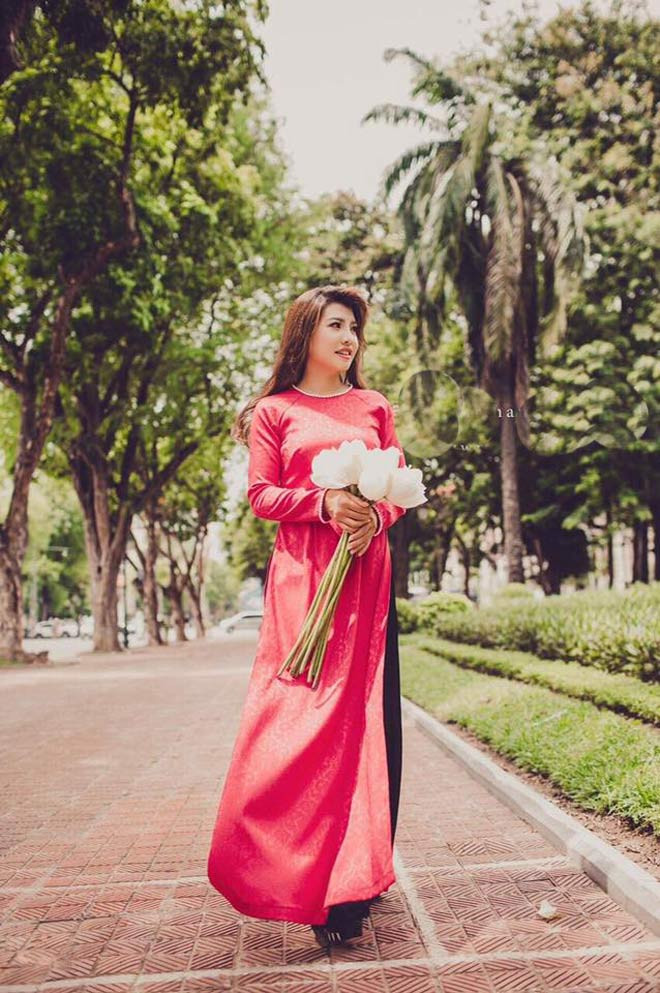 Chẳng cần hoa văn mỹ miều, chỉ vài câu nói và nhiều hành động thực tế, anh chàng đã khiến Quách Phượng yên tâm trao gửi trái tim chỉ sau hơn 2 tháng quen biết nhau. Cô thậm chí đã nghĩ đến mái ấm gia đình mới sau hơn một năm rưỡi “chăn đơn gối chiếc”.