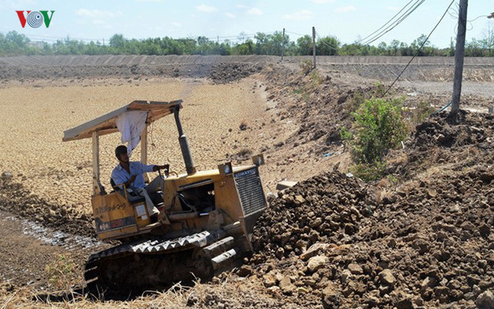 Hiện nay, mô hình nuôi tôm thâm canh rất phổ biến tại “rốn tôm” Cà Mau, Bạc Liêu...