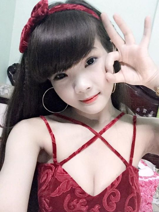 Để có được điều kiện theo đuổi đam mê này, Bé Vi cũng phải nhận được sự đồng ý, hậu thuẫn rất lớn từ phía gia đình, bố mẹ. Đến nay, DJ Vi Milk đã có vài năm kinh nghiệm với nghề DJ ở TP HCM và tạo được ít nhiều dấu ấn riêng với các bạn trẻ.