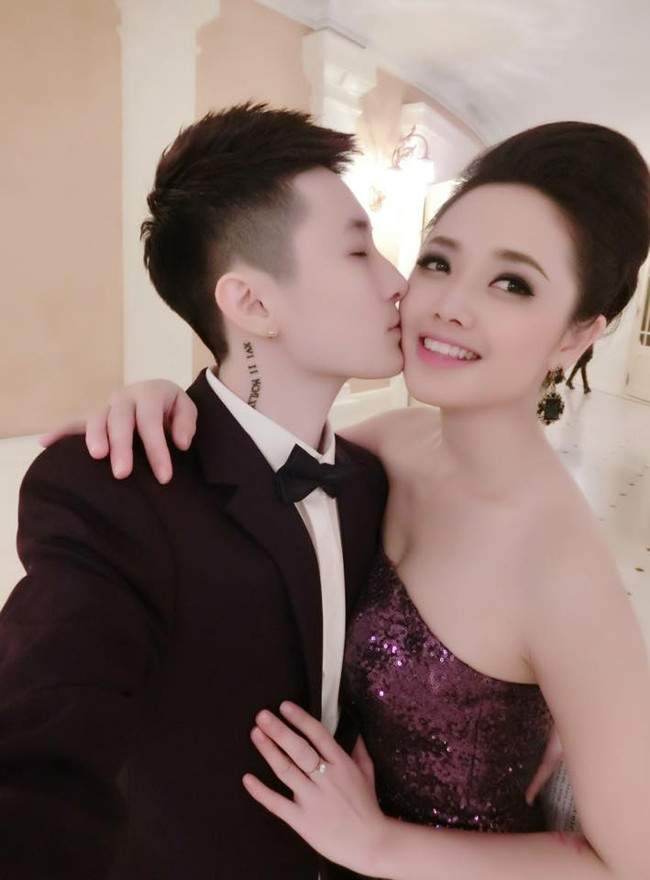 Cặp đôi thường xuyên đi du lịch cùng nhau, ở cạnh nhau trong những dịp đặc biệt. Lin Jay cũng vô cùng yêu thương và thân thiết với con trai riêng của Ngọc Trang.