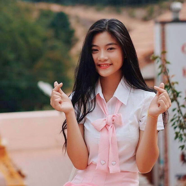 Đăng quang tại cuộc thi, Nam Phương chia sẻ: "Mình xin gửi lời cảm ơn đến mẹ, chị và bạn bè, tất cả người thân yêu đã ủng hộ, cổ vũ và động viên mình".