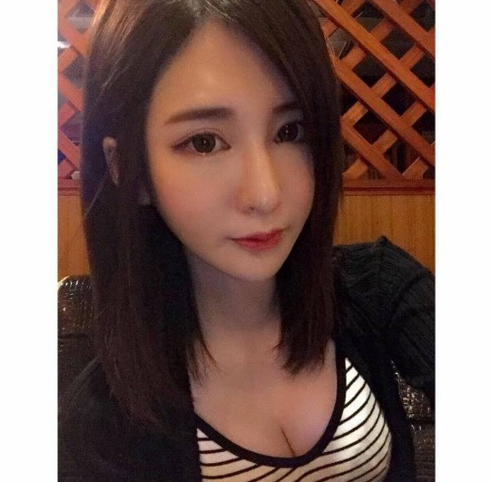 Được biết, hiện tại Diane Lu đang cố gắng tư chăm sóc tốt cho bản thân để có được sức khỏe tốt cho cả mình và đứa bé sắp chào đời. Diane Lu cho biết chuyện cô muốn làm mẹ đơn thân được gia đình, đặc biệt là mẹ của cô ủng hộ, không cảm thấy quá phiền toái. Cô nàng cũng gửi lời cám ơn tới những người đã xem bức ảnh chụp lén cô khi đi khám thai và khen ngợi dung nhan xinh đẹp của cô.