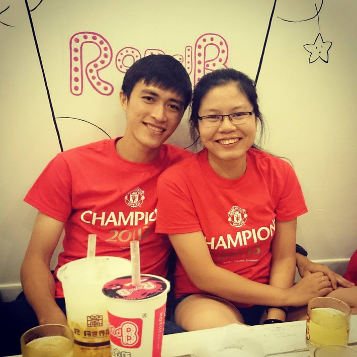 Cùng ngắm những hình ảnh ngộ nghĩnh, dễ thương của cặp vợ chồng mê bóng đá. Ảnh trong bài: Facebook nhân vật.