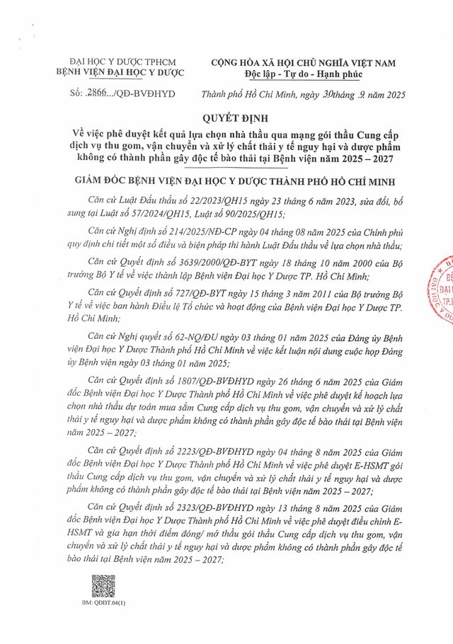 Một phần Quyết định số 2866/QĐ-BVĐHYD do ông Nguyễn Hoàng Bắc, Giám đốc Bệnh viện Đại học Y Dược TP.HCM, ký phê duyệt. kq.png
