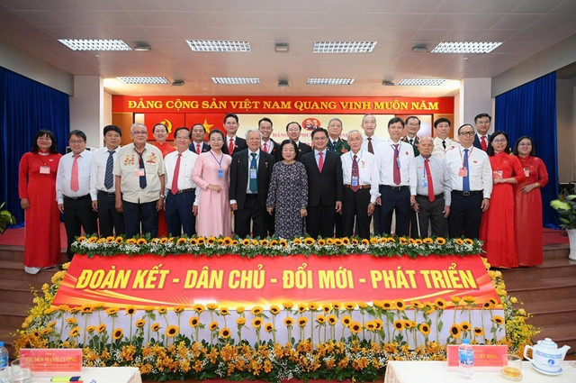 Ban Chấp hành Đảng bộ phường Tân Bình ra mắt tại đại hội. Ảnh: Nguyễn Tiến Ban Chấp hành Đảng bộ phường Tân Bình ra mắt tại đại hội. Ảnh: Nguyễn Tiến