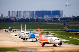 Giá nhiên liệu tăng nóng, hàng loạt đường bay bị cắt