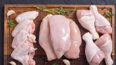 Thịt gà có dấu hiệu này tuyệt đối không ăn