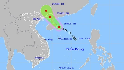 Ngày 26/6 áp thấp nhiệt đới trên Biển Đông gây mưa lớn 