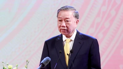 Văn hóa phải luôn soi đường, dẫn dắt và bồi đắp sức mạnh dân tộc