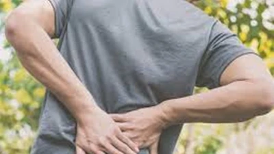 Sai lầm khi luyện tập thể thao gây đau lưng