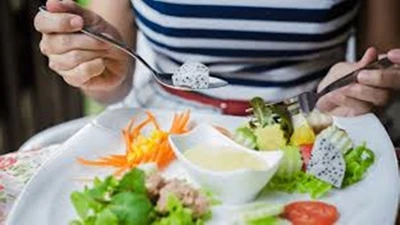 Chuyên gia chỉ cách giảm căng thẳng, tăng cường sức khỏe