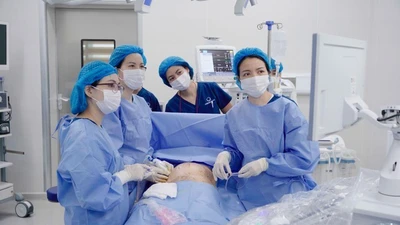 Can thiệp truyền ối thành công cho thai phụ thiếu ối nặng ở tuần 31