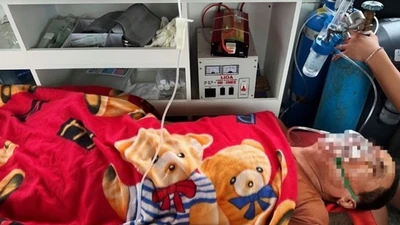 Sử dụng máy phát điện gần phòng ngủ, hai vợ chồng ở Hà Tĩnh bị ngạt khí CO 