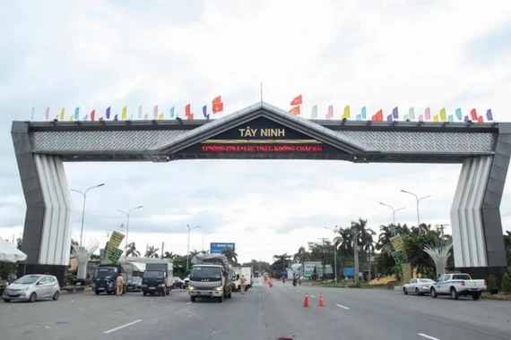 Công ty Giao thông Phương Trinh một ngày trúng 2 gói thầu tại phường An Tịnh