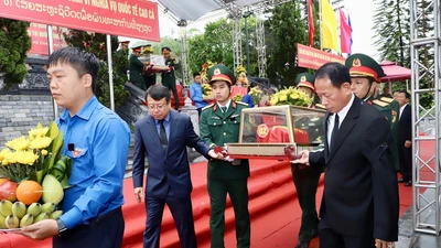 Hà Tĩnh truy điệu, an táng 4 hài cốt liệt sỹ hi sinh tại Lào