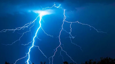 Một người dân ở Bình Thuận bị sét đánh tử vong