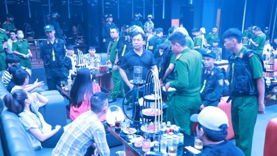 “Đột kích” 2 tụ điểm ăn chơi, phát hiện 145 dân chơi dương tính với ma túy