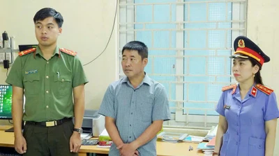 Kế toán dùng "ma thuật" bán hóa đơn khống để trốn thuế