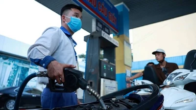 Giá xăng hôm nay 17/6: Tăng giảm trái chiều?