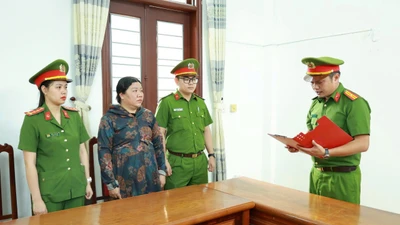 Bắt “nữ quái” lừa đảo hơn 1 tỷ đồng ở Quảng Trị