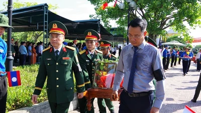 Quảng Bình truy điệu, an táng 17 hài cốt liệt sĩ