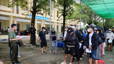Lâm Đồng tiếp nhận 31 công dân bị Campuchia trục xuất