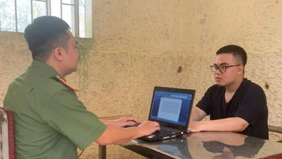 Phát hiện nam sinh viên đánh cắp dữ liệu từ một dấu hiệu bất thường