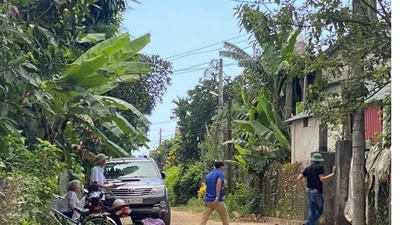Truy bắt nghi phạm đâm hàng xóm tử vong rồi bỏ trốn
