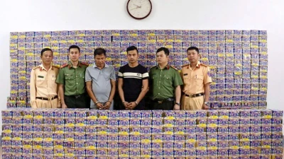 Bắt 2 đối tượng vận chuyển 1,5 tấn pháo hoa nổ ở Nghệ An