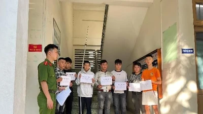 Bắt nóng nhóm đối tượng vô cớ đánh người đi đường ở Đà Nẵng