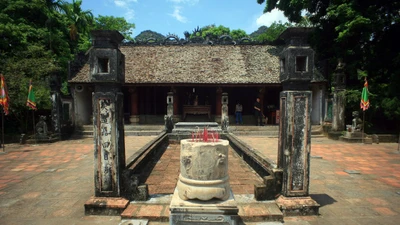 Sự tương đồng lạ lùng giữa Đinh Tiên Hoàng và Tần Thủy Hoàng