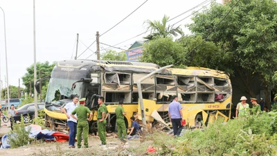 Tai nạn xe khách Tân Kim Chi tại Hà Tĩnh: Tài xế chạy tốc độ 99 km/giờ
