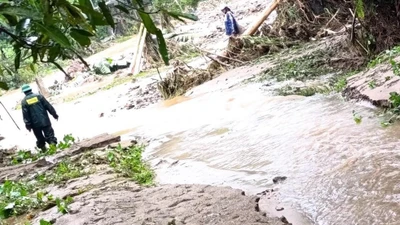 Lũ quét bất ngờ gây thiệt hại lớn ở miền núi Nghệ An