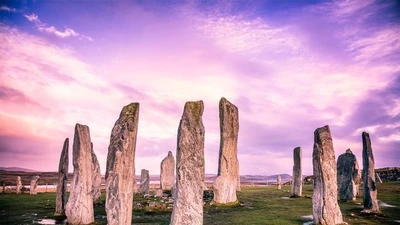 Công trình cự thạch Callanish 5.000 tuổi, bí ẩn vượt xa Stonehenge