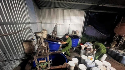 Công an Lâm Đồng triệt phá cơ sở nghi sản xuất phân bón giả quy mô lớn